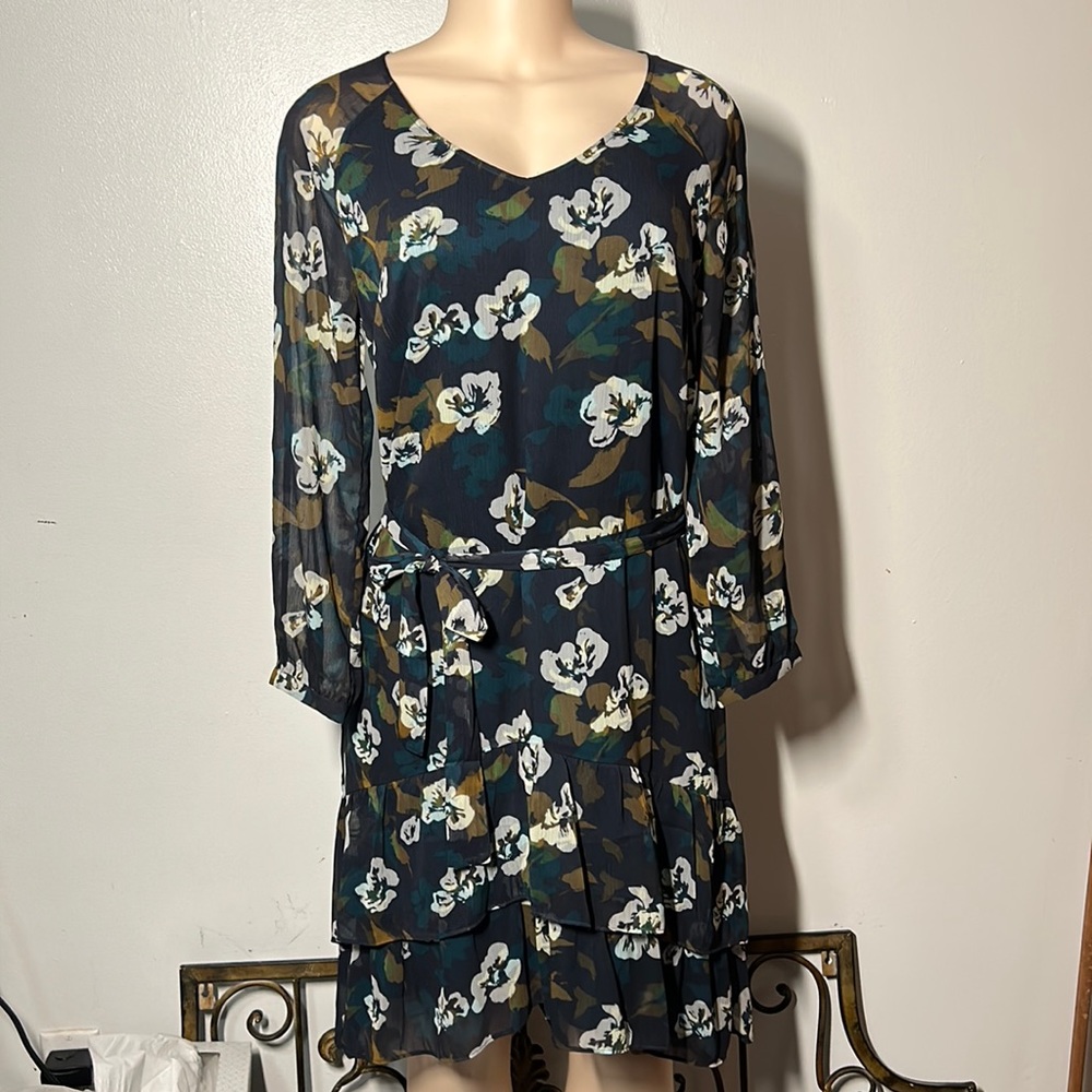 Cabi High Low Sheer Long Sleeve Navy White Floral Dress